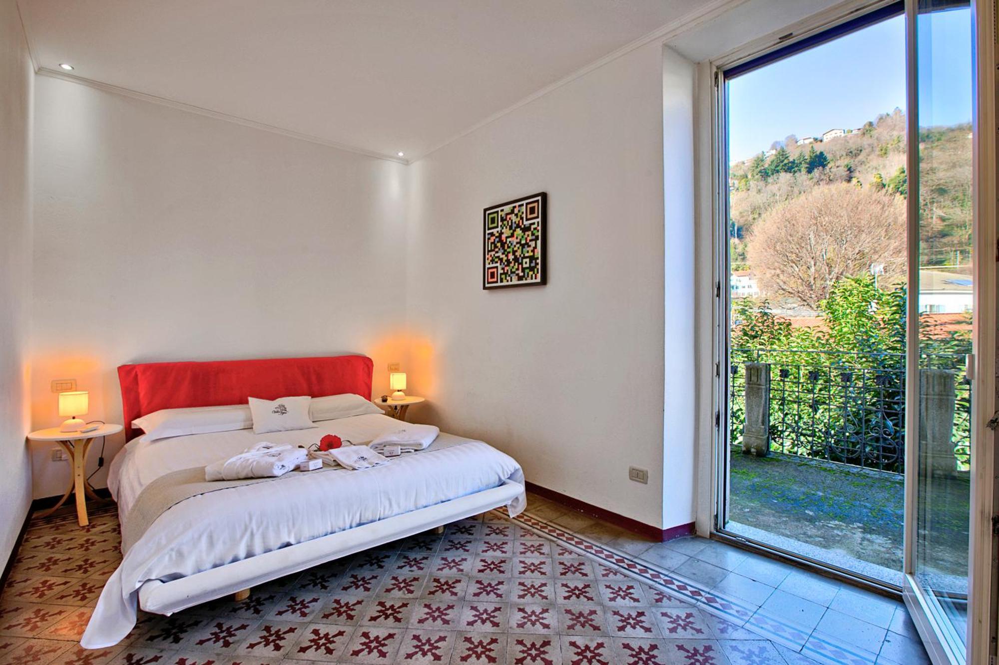 Villa Jejia- Pool And Garden Lesa Exterior photo